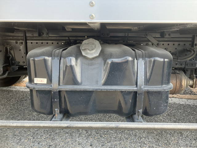 いすゞエルフアルミバン小型（2t・3t）[写真21]