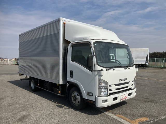 いすゞエルフアルミバン小型（2t・3t）[写真03]