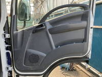 いすゞエルフアルミバン小型（2t・3t）[写真31]