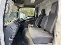 いすゞエルフアルミバン小型（2t・3t）[写真33]