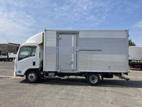 いすゞエルフアルミバン小型（2t・3t）[写真05]