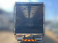 いすゞギガアルミウイング大型（10t）[写真10]