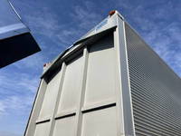 いすゞギガアルミウイング大型（10t）[写真16]