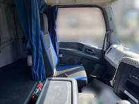 いすゞギガアルミウイング大型（10t）[写真33]