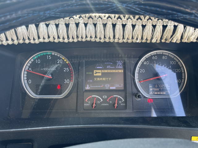 いすゞギガアルミウイング大型（10t）[写真37]