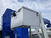 三菱ふそうキャンターセルフクレーン4段小型（2t・3t）[写真12]