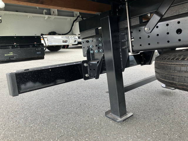 三菱ふそうキャンターセルフクレーン4段小型（2t・3t）[写真13]