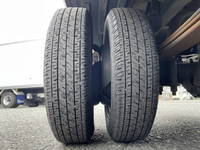 いすゞエルフ平ボディ小型（2t・3t）[写真19]