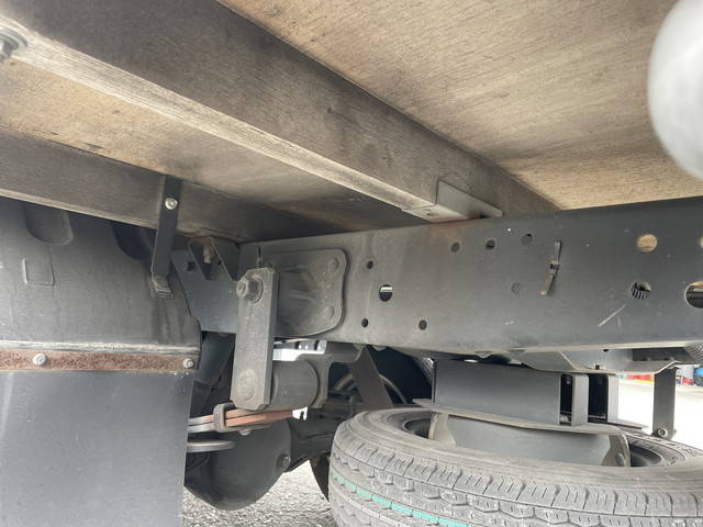 いすゞエルフ平ボディ小型（2t・3t）[写真24]