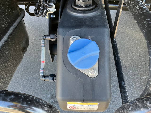 三菱ふそうファイターセーフティクレーン4段増トン（6t・8t）[写真24]