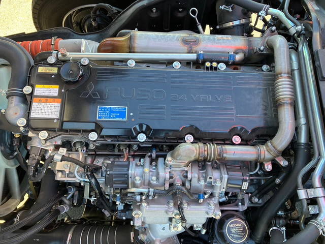 三菱ふそうファイターセーフティクレーン4段増トン（6t・8t）[写真34]