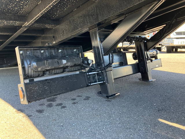 三菱ふそうファイターセーフティクレーン4段増トン（6t・8t）[写真38]