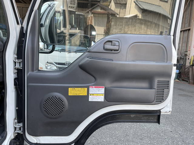 いすゞエルフクレーン4段小型（2t・3t）[写真29]