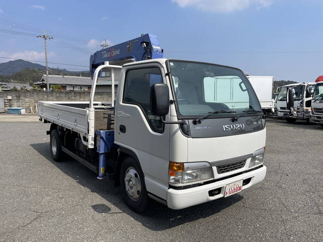 いすゞエルフクレーン4段小型（2t・3t）[写真03]