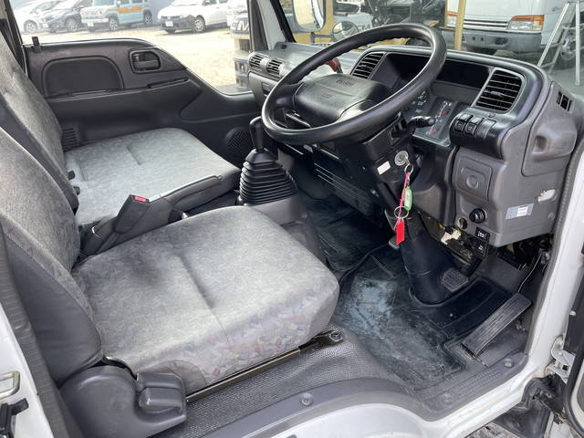 いすゞエルフクレーン4段小型（2t・3t）[写真33]