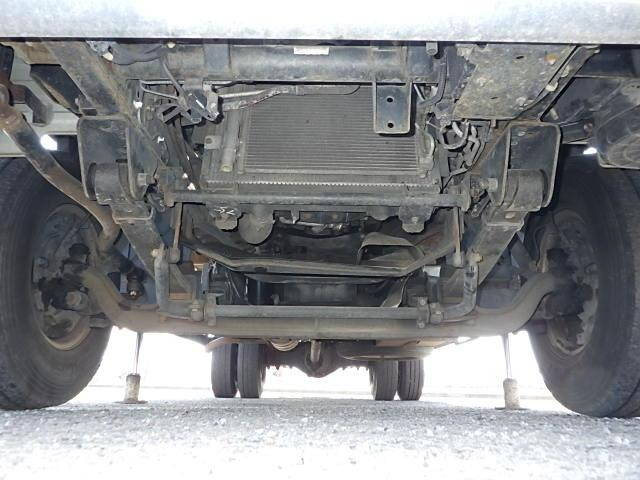 三菱ふそうキャンタークレーン5段小型（2t・3t）[写真17]