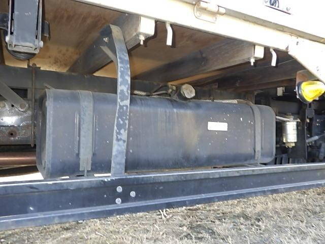 三菱ふそうキャンタークレーン5段小型（2t・3t）[写真21]