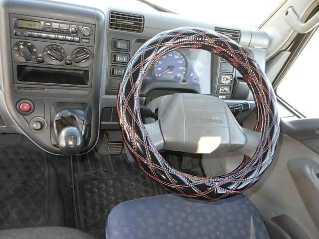 三菱ふそうキャンタークレーン5段小型（2t・3t）[写真25]