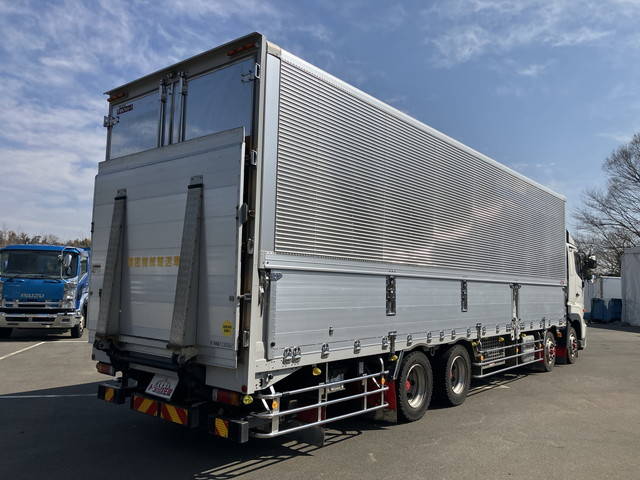 日野プロフィア冷凍車（冷蔵車）大型（10t）[写真02]