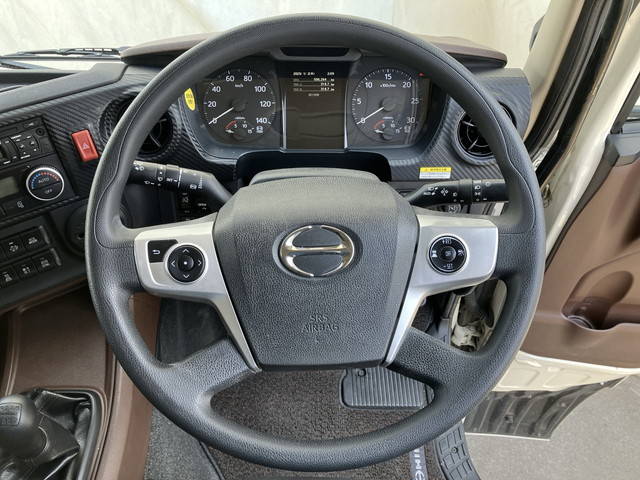 日野プロフィア冷凍車（冷蔵車）大型（10t）[写真36]