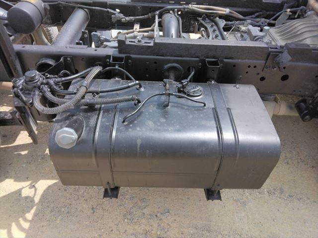 三菱ふそうキャンターダンプ小型（2t・3t）[写真10]