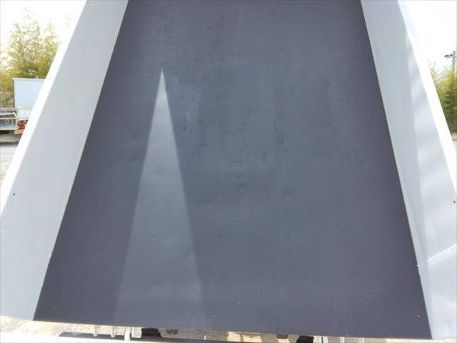 三菱ふそうキャンターダンプ小型（2t・3t）[写真18]