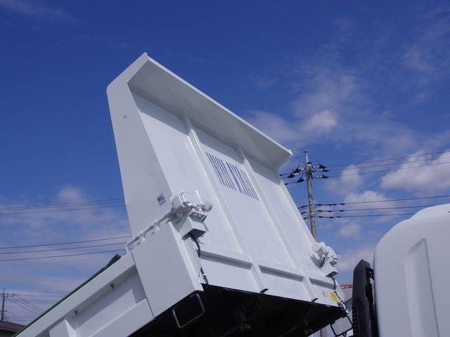 いすゞフォワードダンプ中型（4t）[写真10]