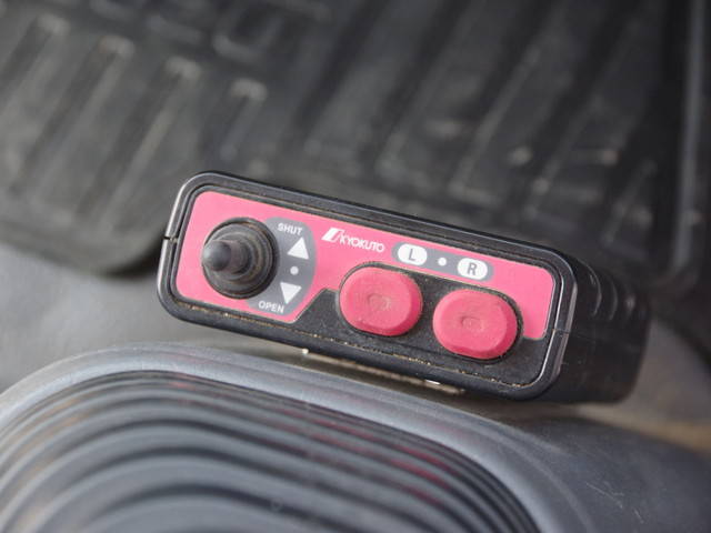 いすゞフォワードダンプ中型（4t）[写真25]