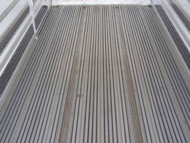 日野レンジャー冷凍車（冷蔵車）中型（4t）[写真12]