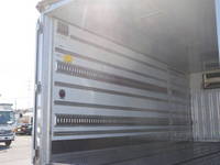 日野レンジャー冷凍車（冷蔵車）中型（4t）[写真13]