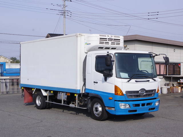 日野レンジャー冷凍車（冷蔵車）中型（4t）[写真02]