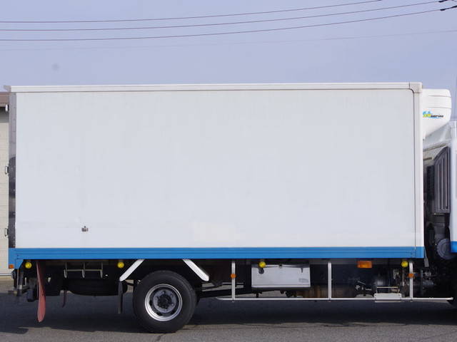 日野レンジャー冷凍車（冷蔵車）中型（4t）[写真20]