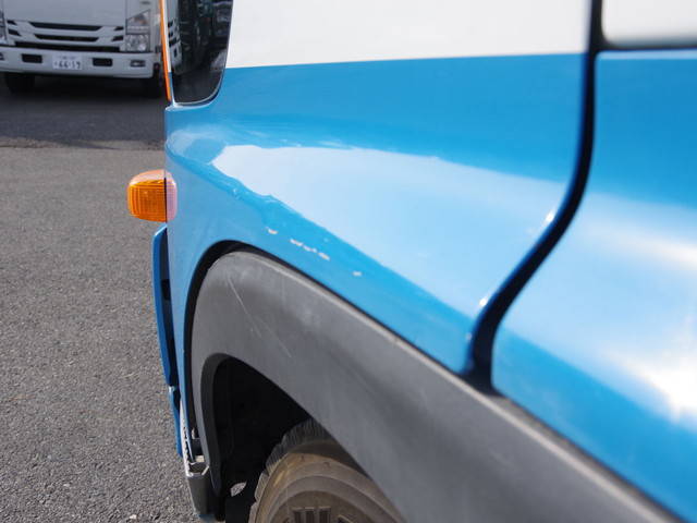 日野レンジャー冷凍車（冷蔵車）中型（4t）[写真22]