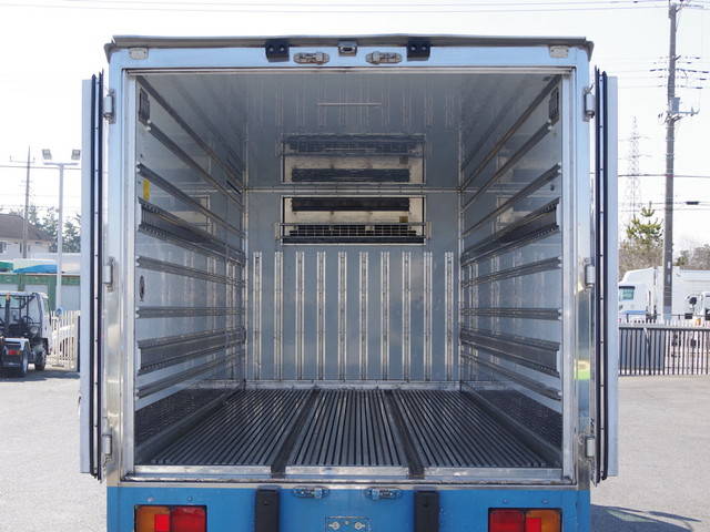 日野レンジャー冷凍車（冷蔵車）中型（4t）[写真05]