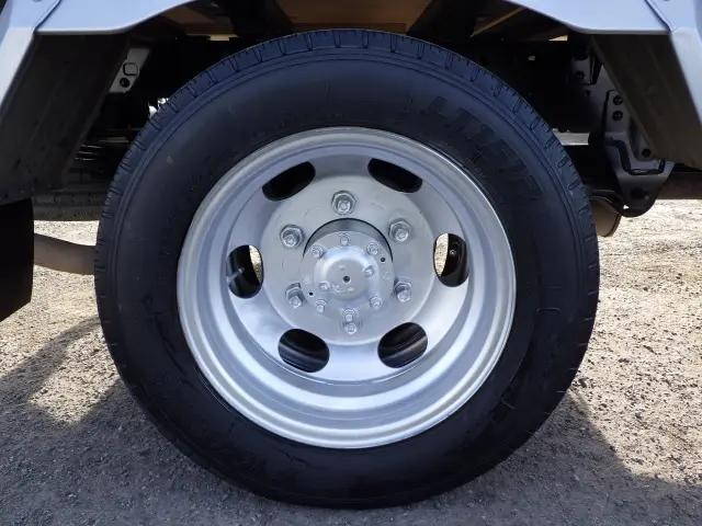 トヨタトヨエース平ボディ小型（2t・3t）[写真32]