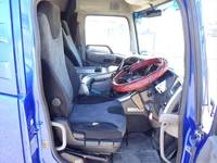 UDトラックスクオントレーラーヘッド（トラクターヘッド）大型（10t）[写真20]