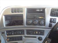 UDトラックスクオントレーラーヘッド（トラクターヘッド）大型（10t）[写真21]