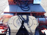 UDトラックスクオントレーラーヘッド（トラクターヘッド）大型（10t）[写真09]