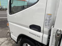 三菱ふそうキャンター平ボディ小型（2t・3t）[写真13]