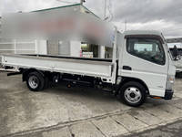 三菱ふそうキャンター平ボディ小型（2t・3t）[写真05]