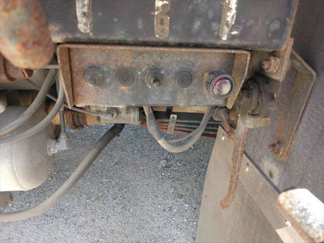 日野プロフィアセルフローダー大型（10t）[写真11]