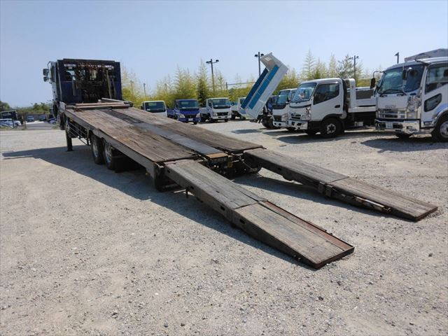 日野プロフィアセルフローダー大型（10t）[写真02]