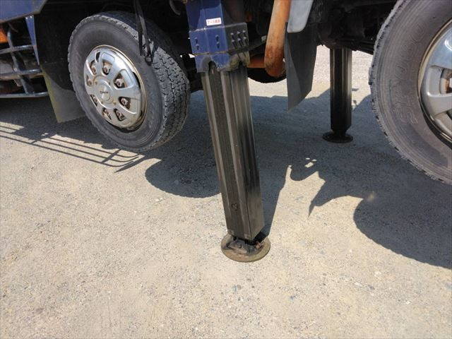 日野プロフィアセルフローダー大型（10t）[写真07]