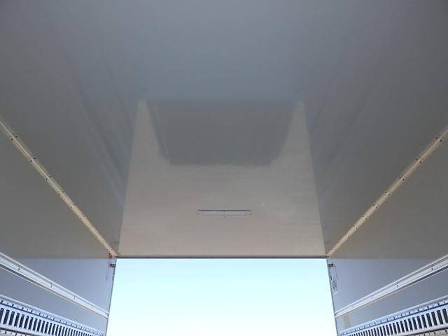 日野デュトロ冷凍車（冷蔵車）小型（2t・3t）[写真10]