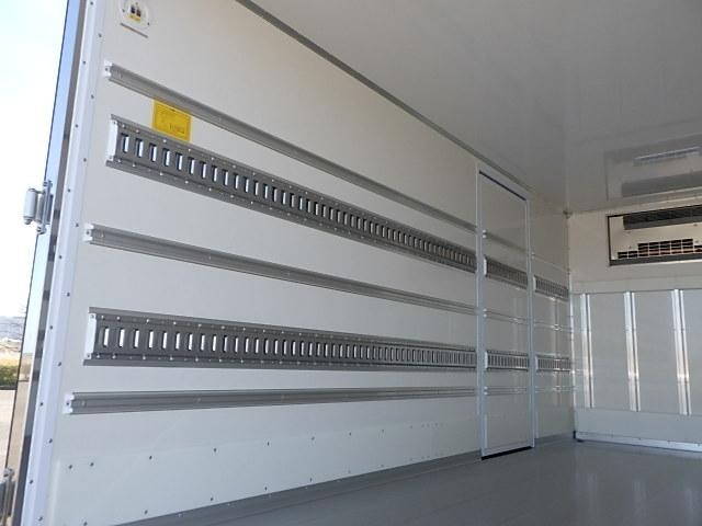 日野デュトロ冷凍車（冷蔵車）小型（2t・3t）[写真11]