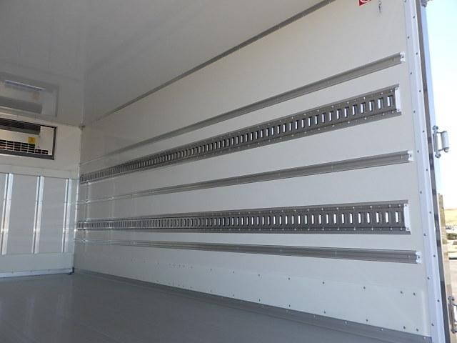 日野デュトロ冷凍車（冷蔵車）小型（2t・3t）[写真12]