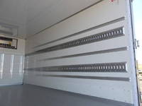 日野デュトロ冷凍車（冷蔵車）小型（2t・3t）[写真12]