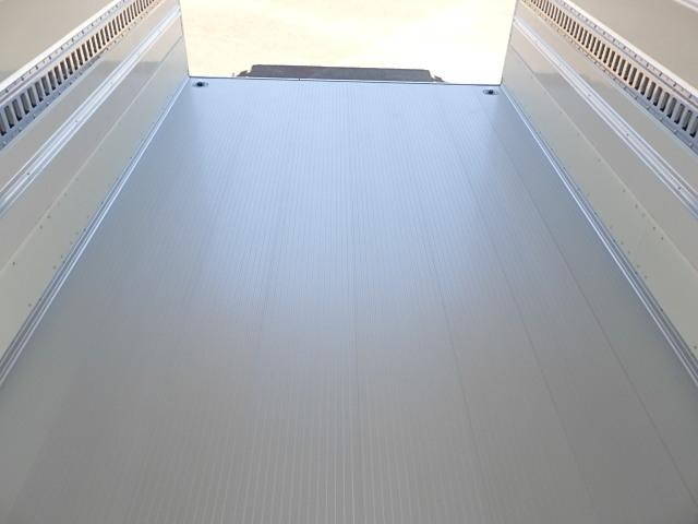 日野デュトロ冷凍車（冷蔵車）小型（2t・3t）[写真08]