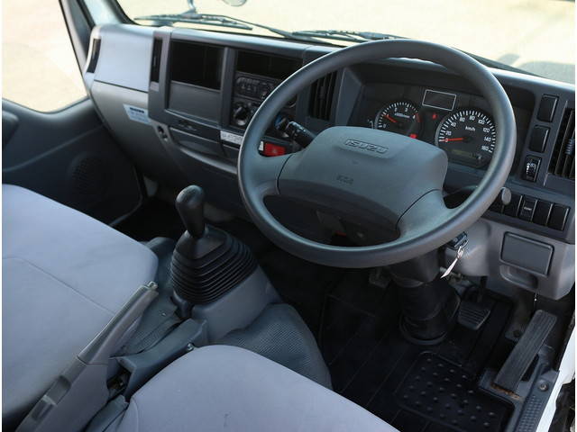 いすゞエルフ平ボディ小型（2t・3t）[写真21]