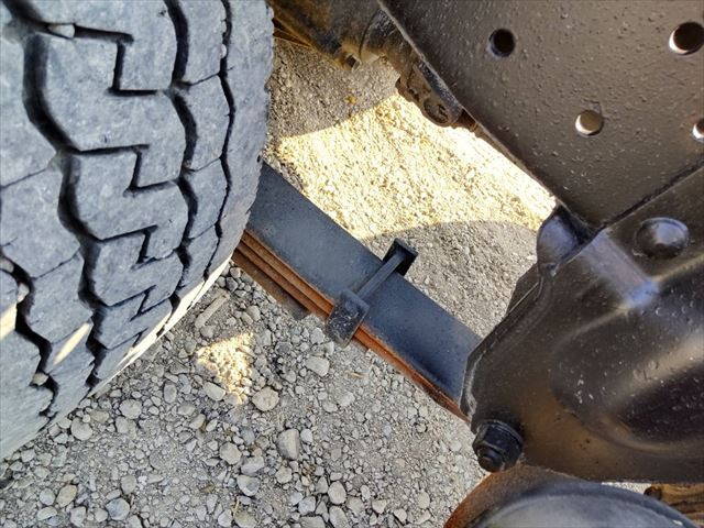 いすゞエルフダンプ小型（2t・3t）[写真11]